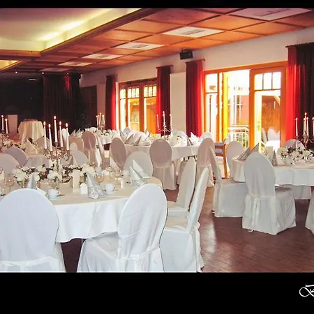 Bergwirt Otel 3*